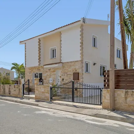 Hera By Villa Péjia